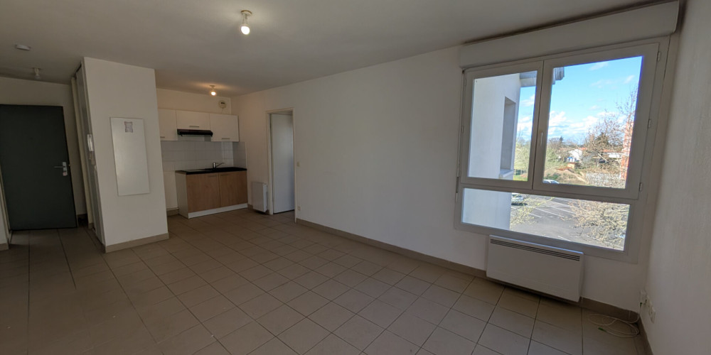 appartement à ST PIERRE DU MONT (40280)